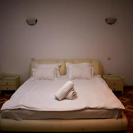 Grand Sala Palatului 아파트 부쿠레슈티